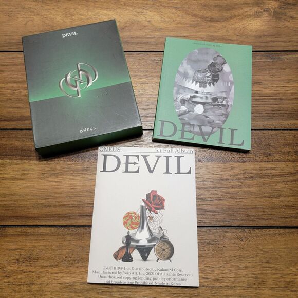 CD Oneus: Devil - First Full Album (Green Version) - Picture 1 of 5